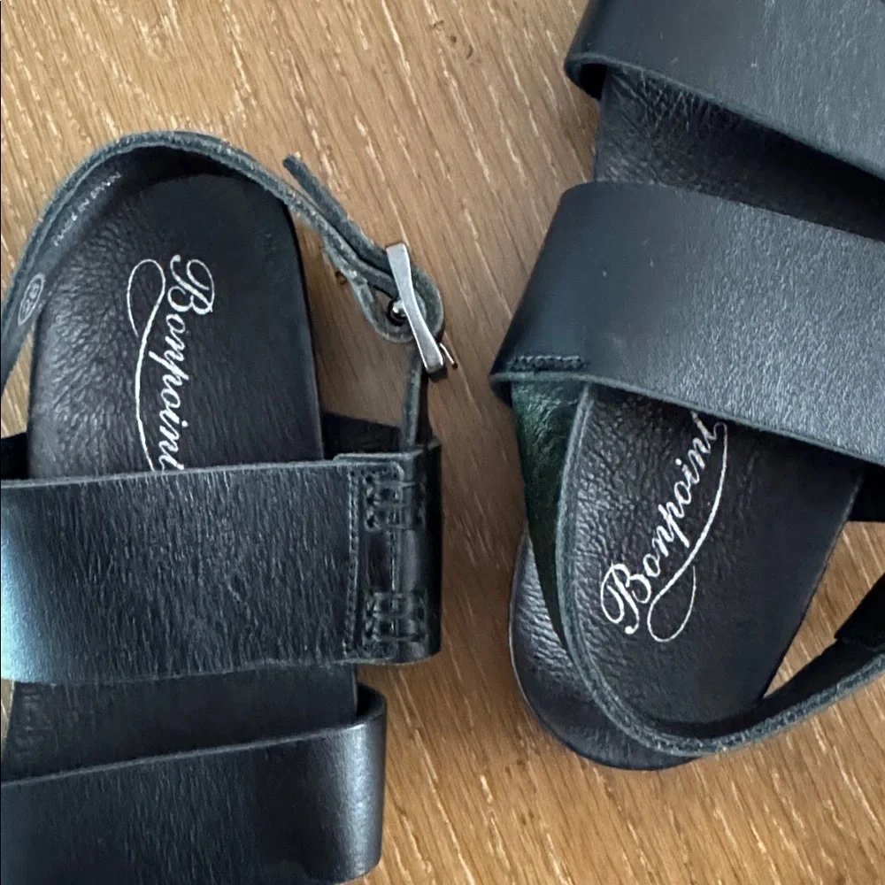 Bonpoint Kids Leather Sandals. Size 28 (Made in Spain)